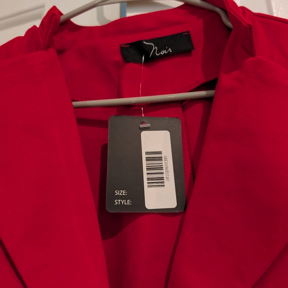 NWT Xl Noir Bold Red Blazer - Picture 2 of 5